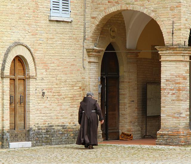 1276 Mombaroccio.JPG